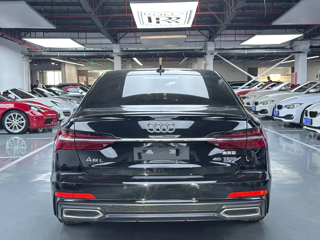 Audi A6L — фото 18
