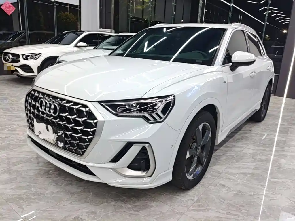 Audi Q3 — фото 2