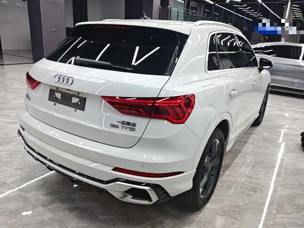 Audi Q3 — фото 5
