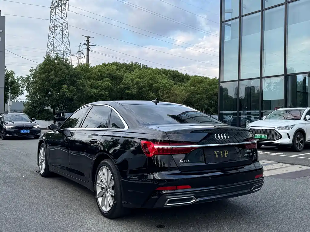 Audi A6L — фото 18