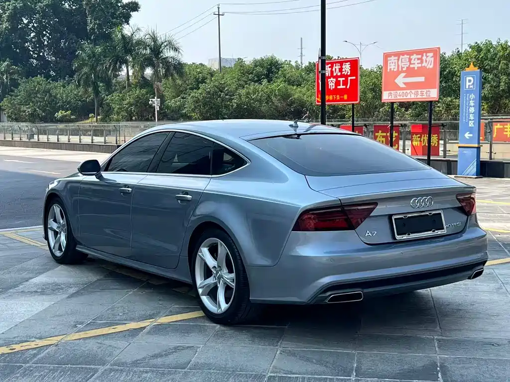 Audi A7 — фото 7