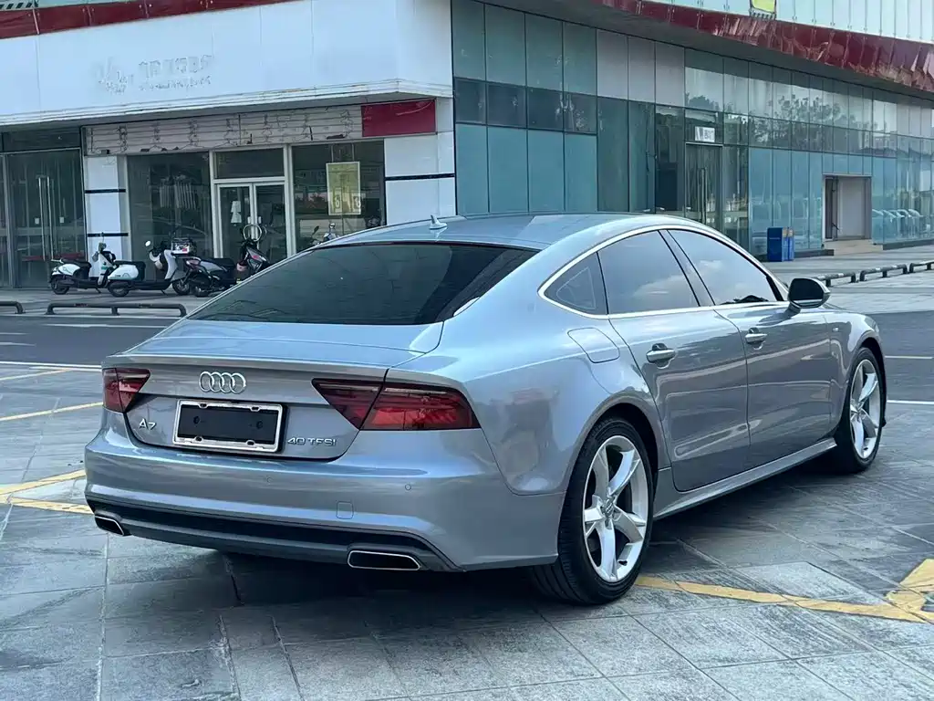 Audi A7 — фото 9