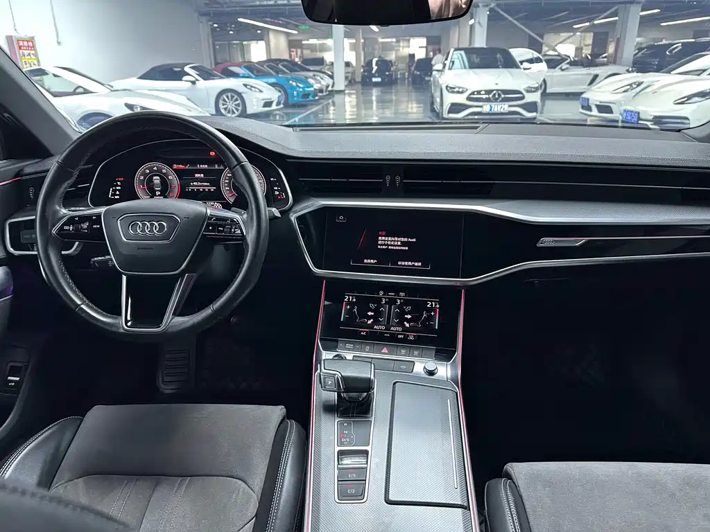 Audi A6L — фото 13