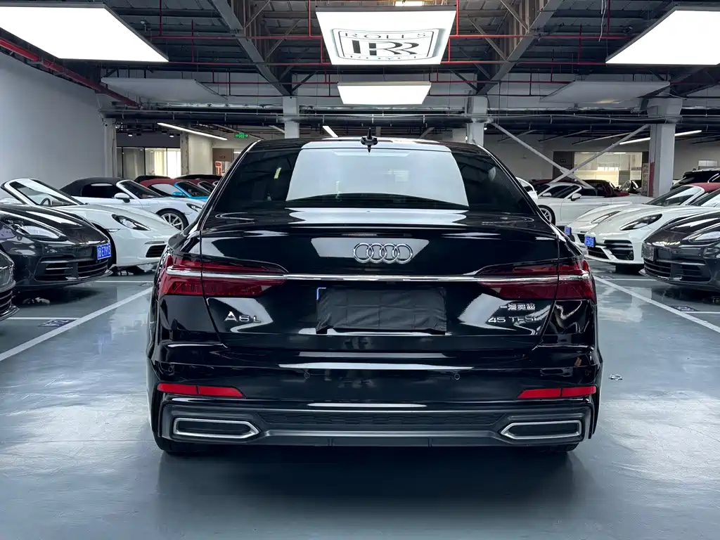 Audi A6L — фото 21