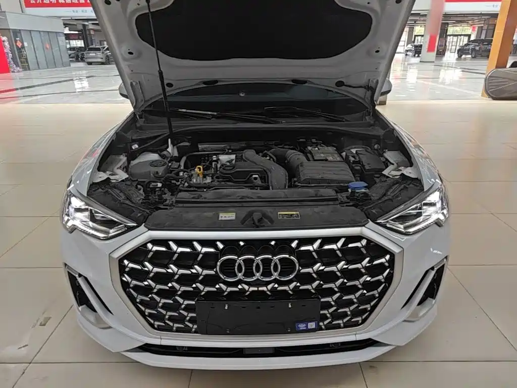 Audi Q3 — фото 19