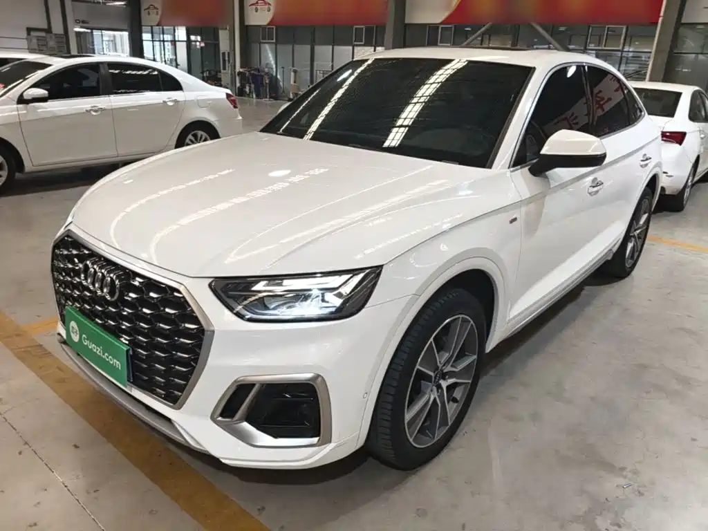 Audi Q5L Sportback — фото 2