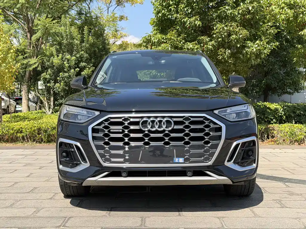 Audi Q5L — фото 2