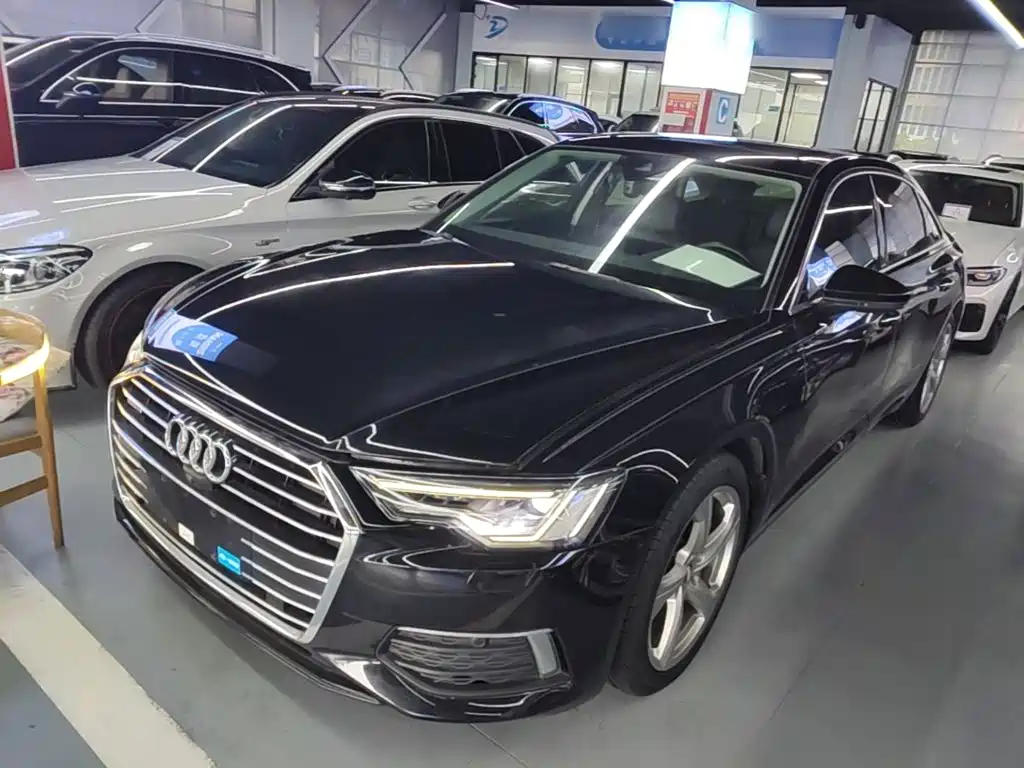 Audi A6L — фото 2