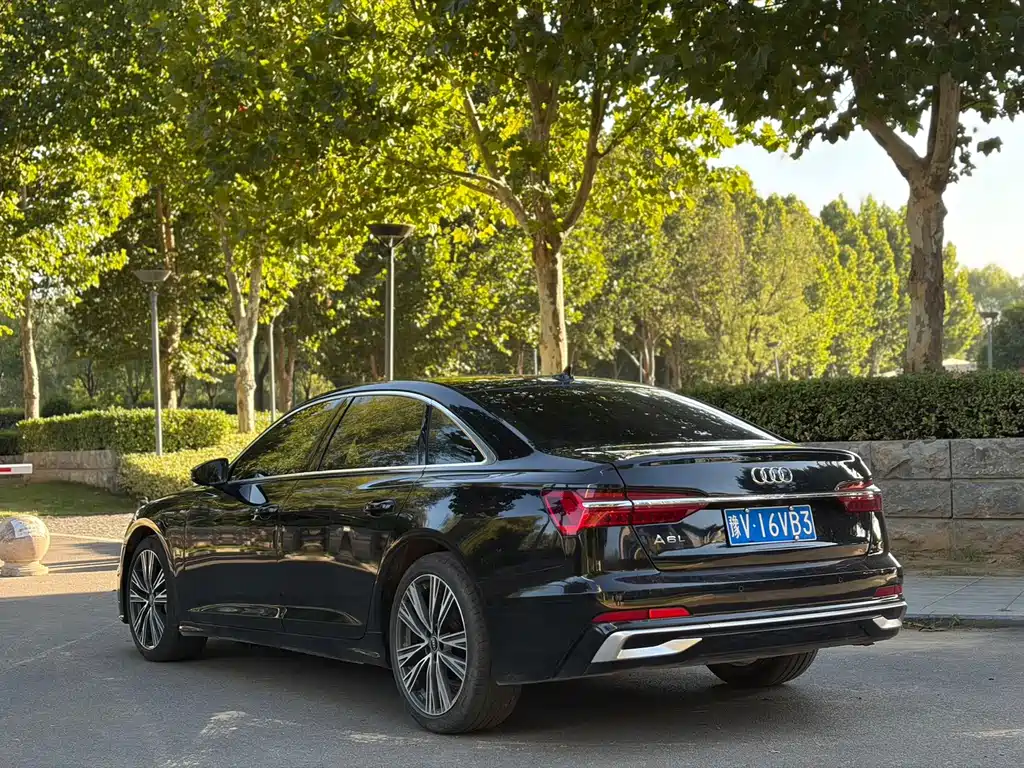 Audi A6L — фото 7