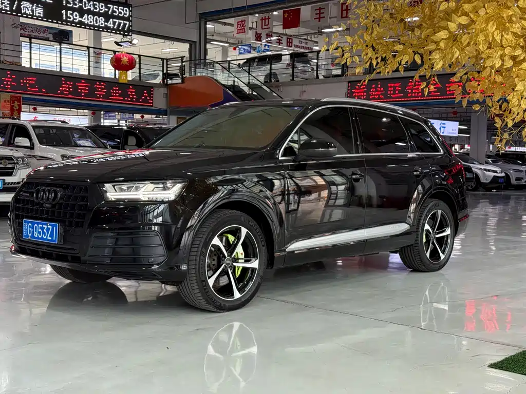 Audi Q7 — фото 3