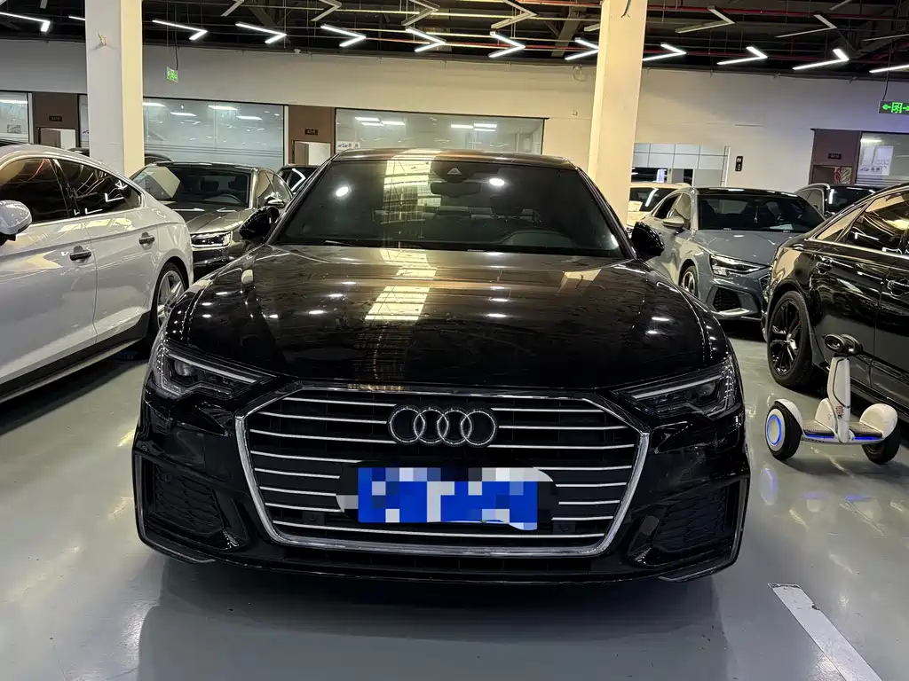Audi A6L — фото 2