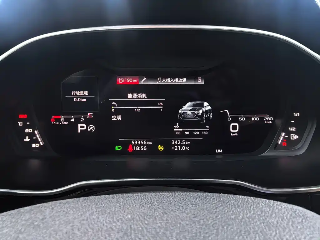 Audi Q3 Sportback — фото 13
