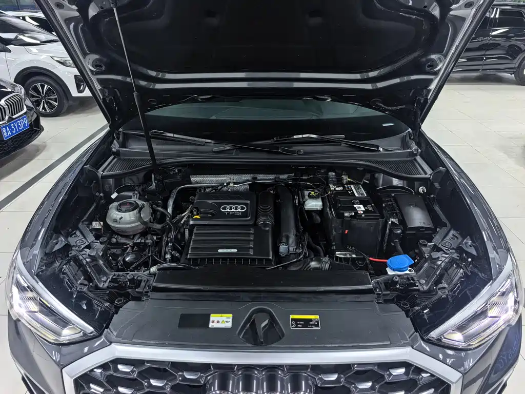 Audi Q3 Sportback — фото 20