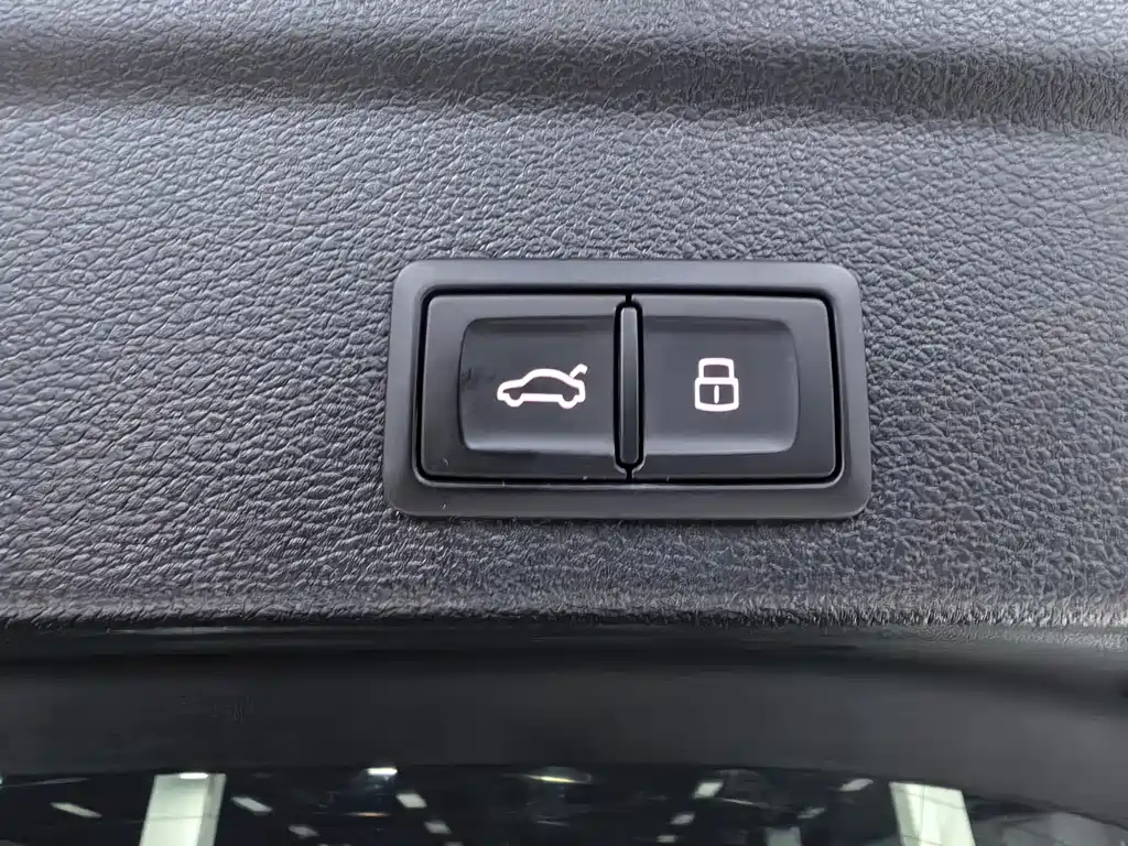 Audi Q3 Sportback — фото 22