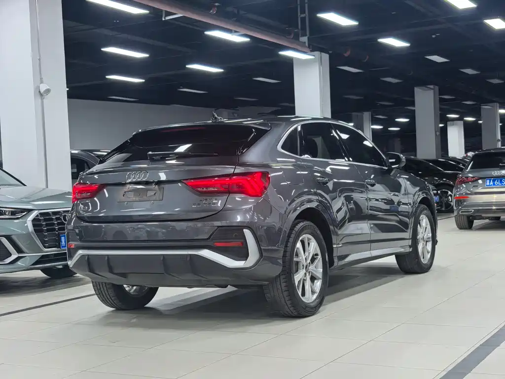 Audi Q3 Sportback — фото 26