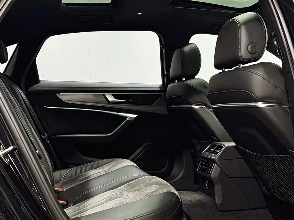 Audi A6L — фото 6