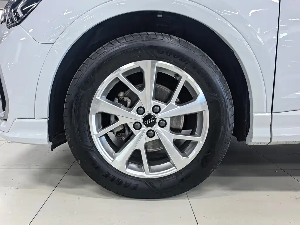 Audi Q3 Sportback — фото 6