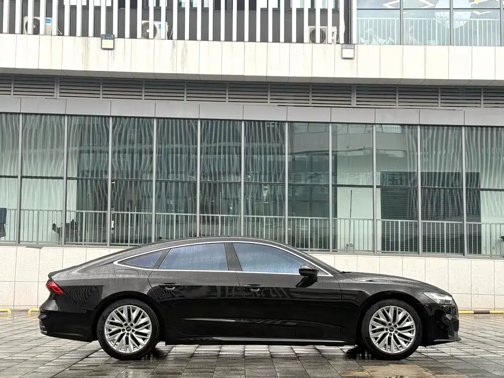 Audi A7 — фото 5