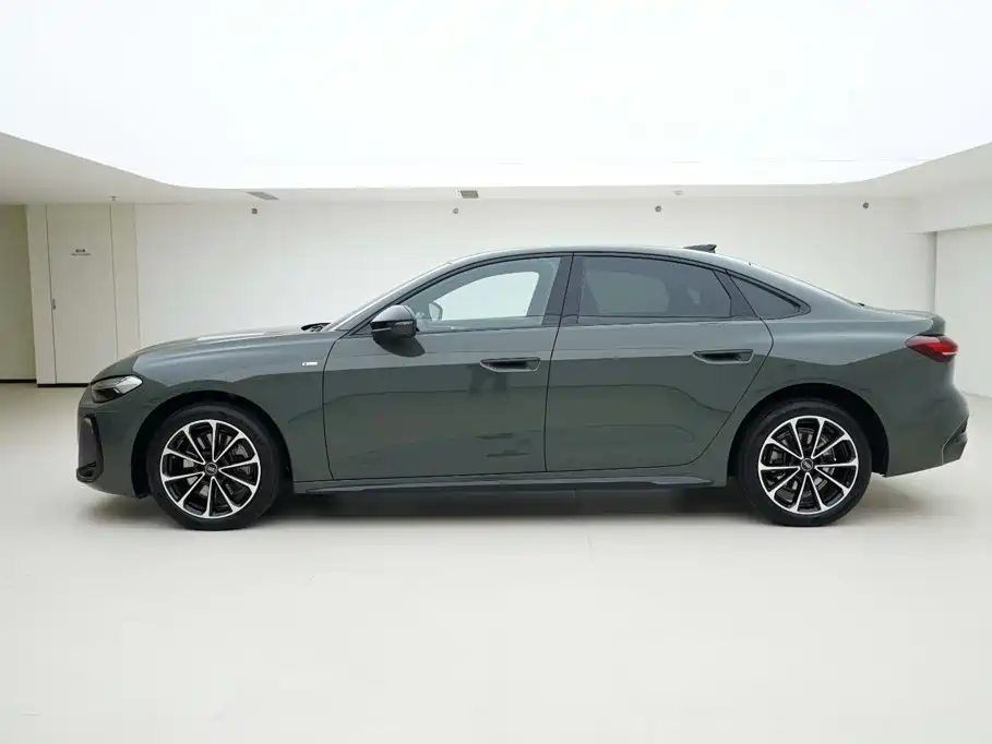 Audi A5L — фото 3