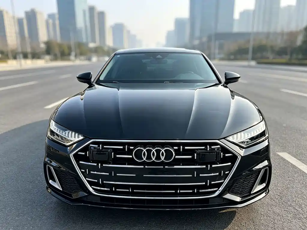 Audi A7L — фото 2