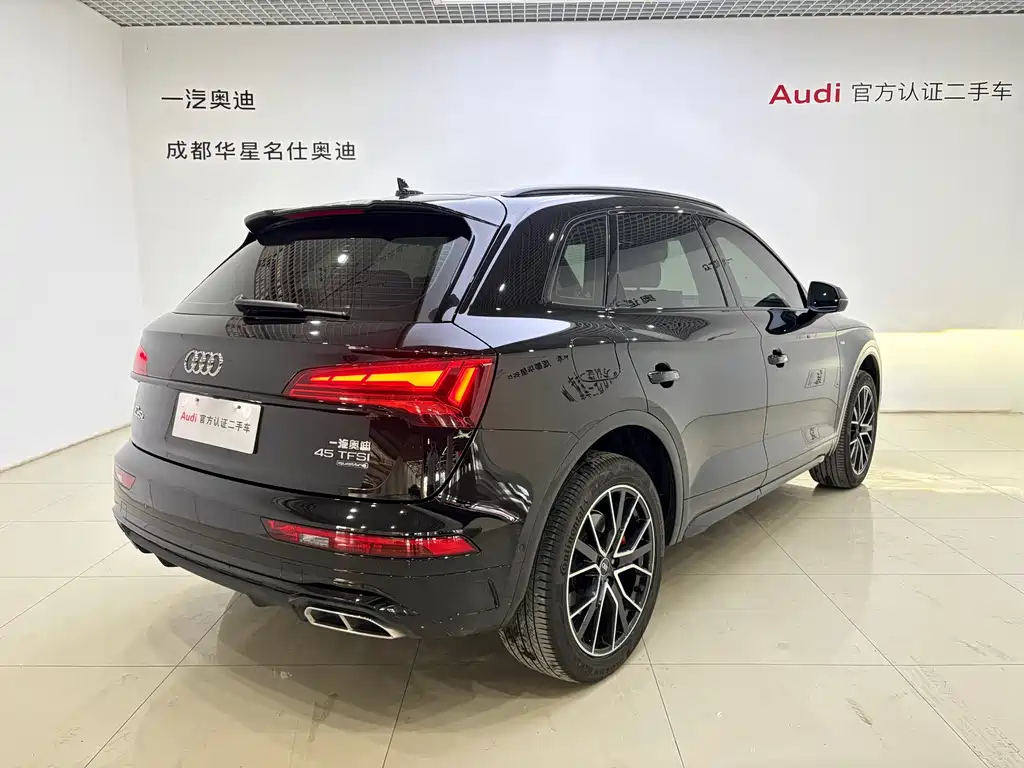 Audi Q5L — фото 4