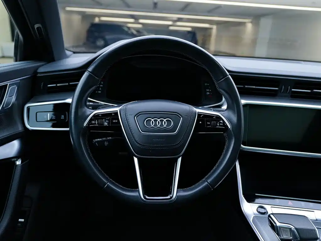 Audi A6L — фото 21