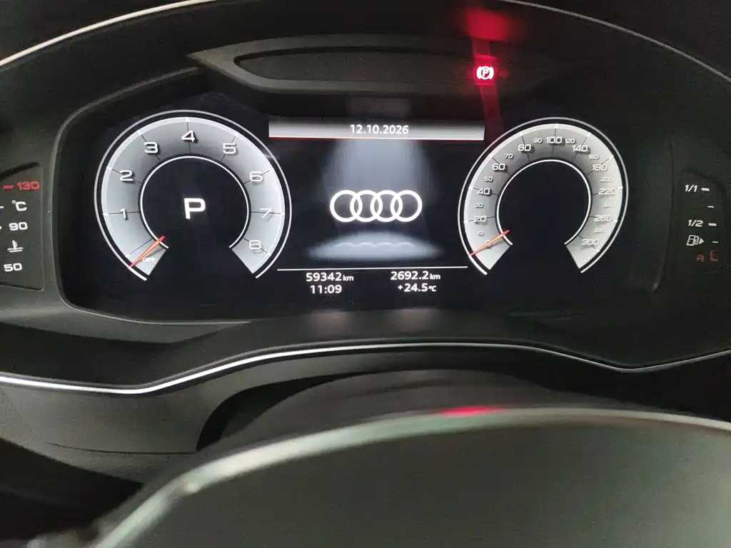 Audi A6L — фото 12