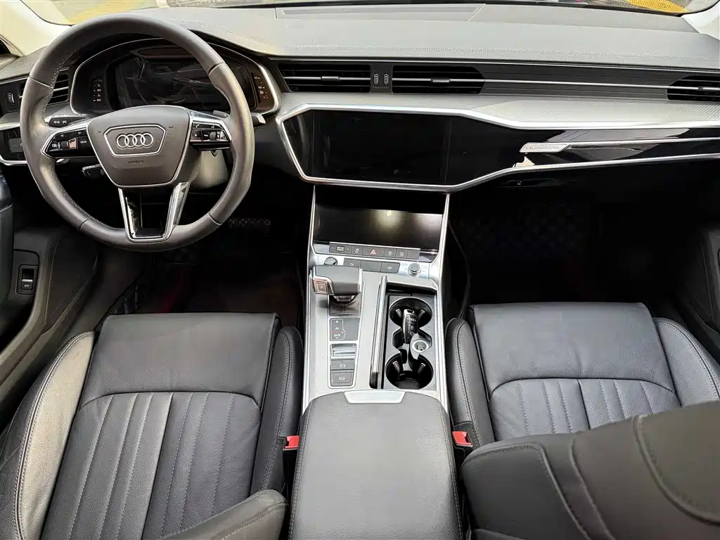 Audi A6L — фото 4