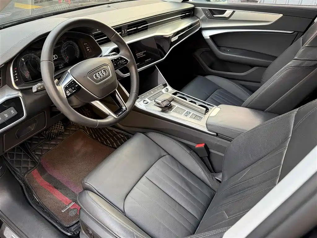 Audi A6L — фото 10
