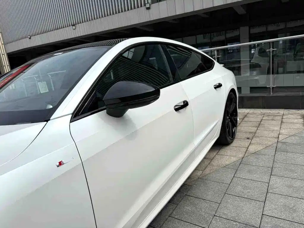 Audi A7 — фото 7