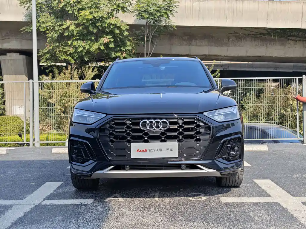 Audi Q5L — фото 2