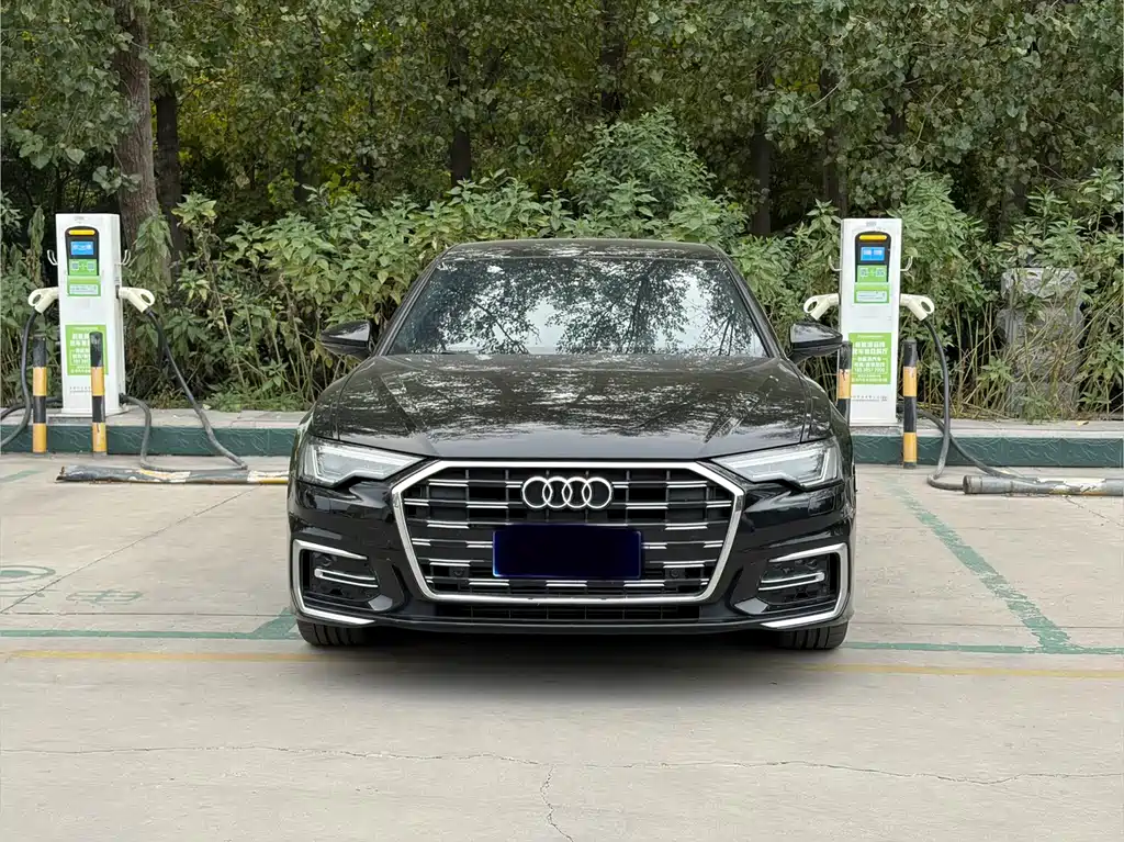 Audi A6L — фото 2
