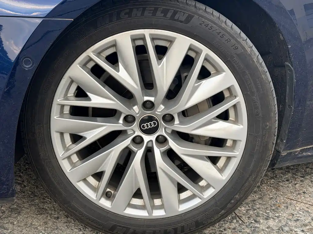 Audi A7 — фото 5