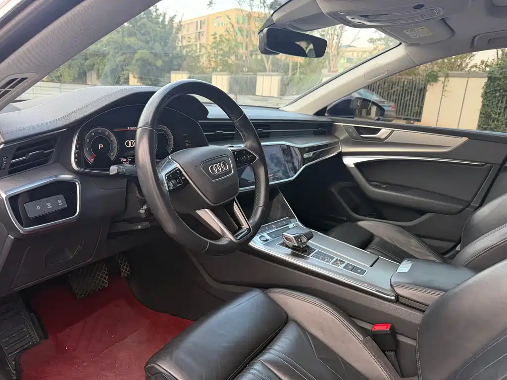 Audi A7 — фото 8