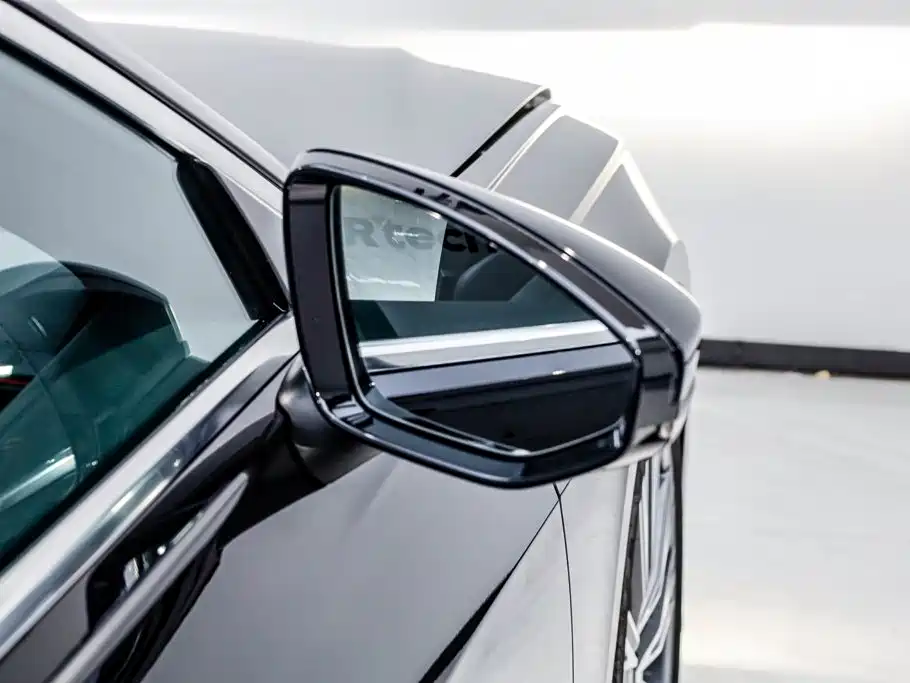 Audi A6L — фото 24