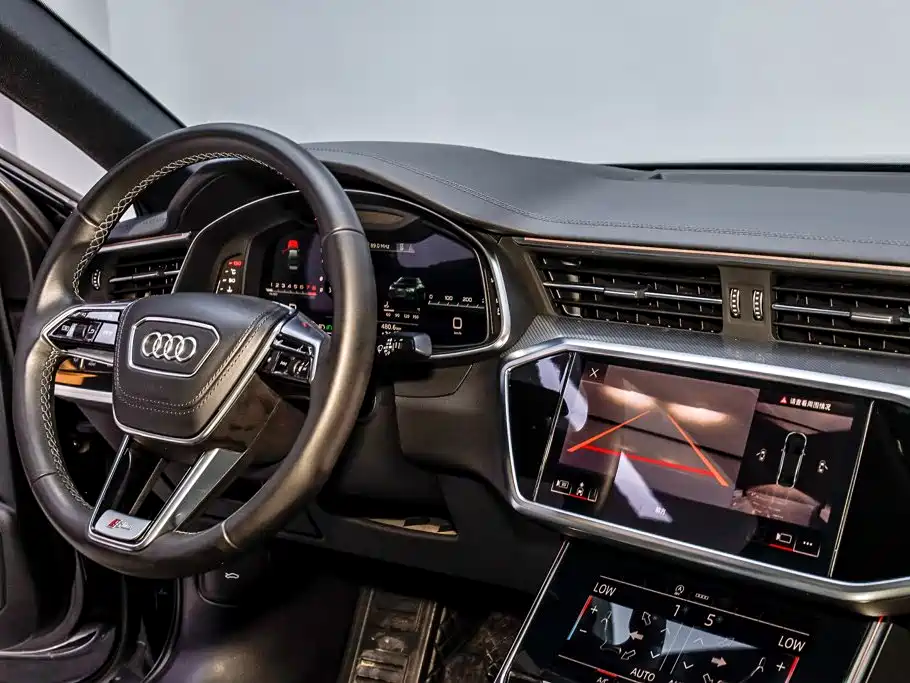 Audi A6L — фото 26
