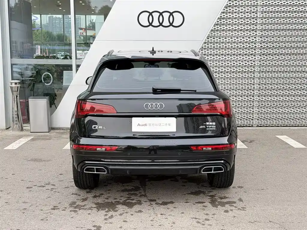 Audi Q5L — фото 4
