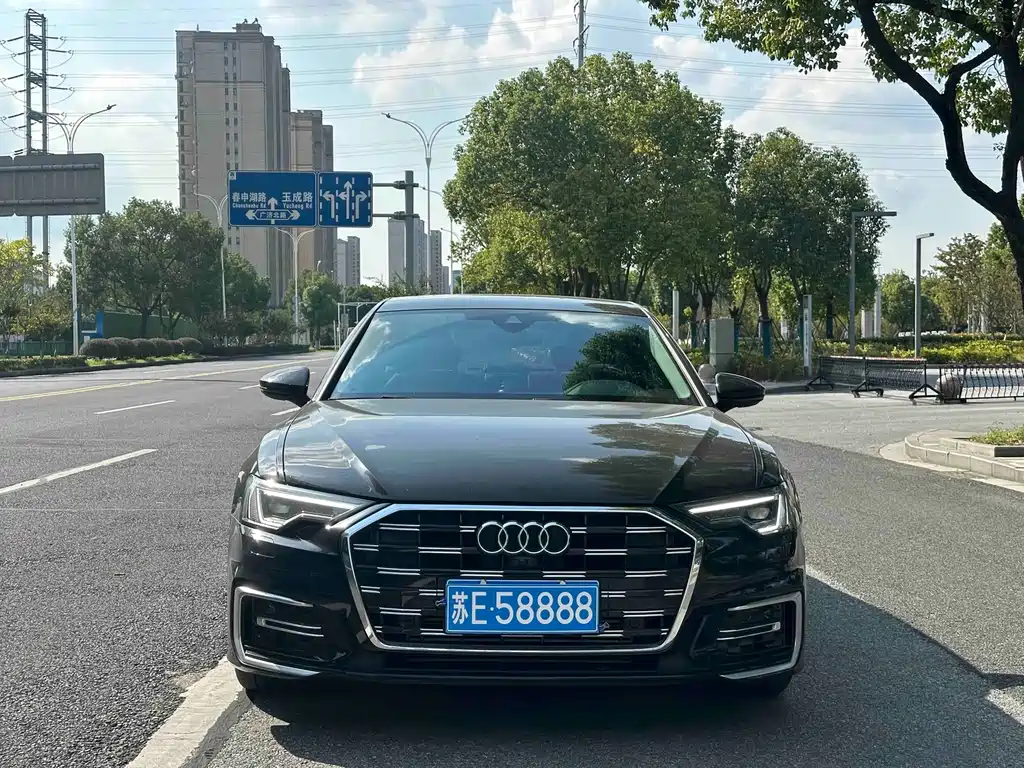 Audi A6L — фото 2
