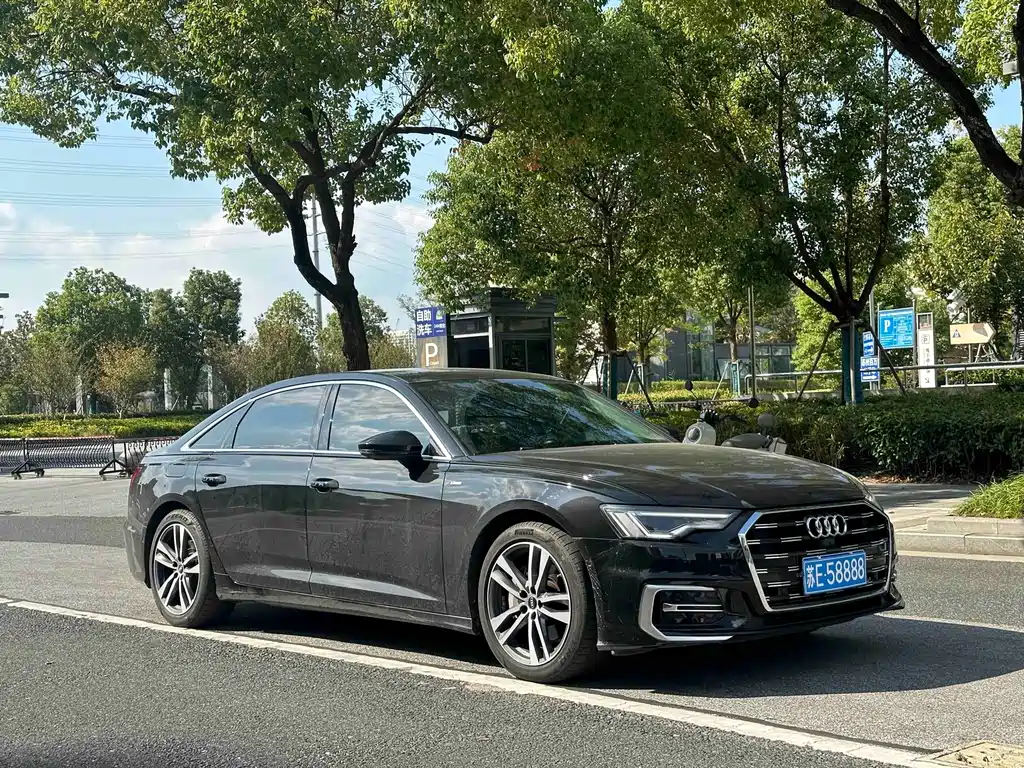 Audi A6L — фото 3
