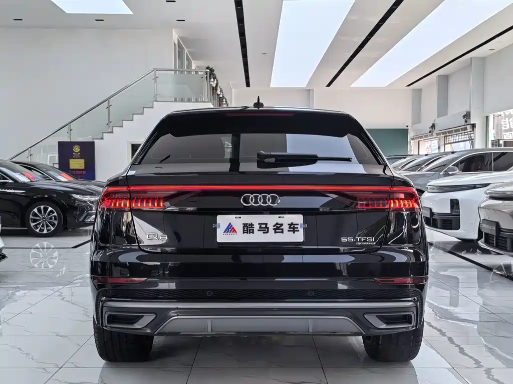 Audi Q8 — фото 14