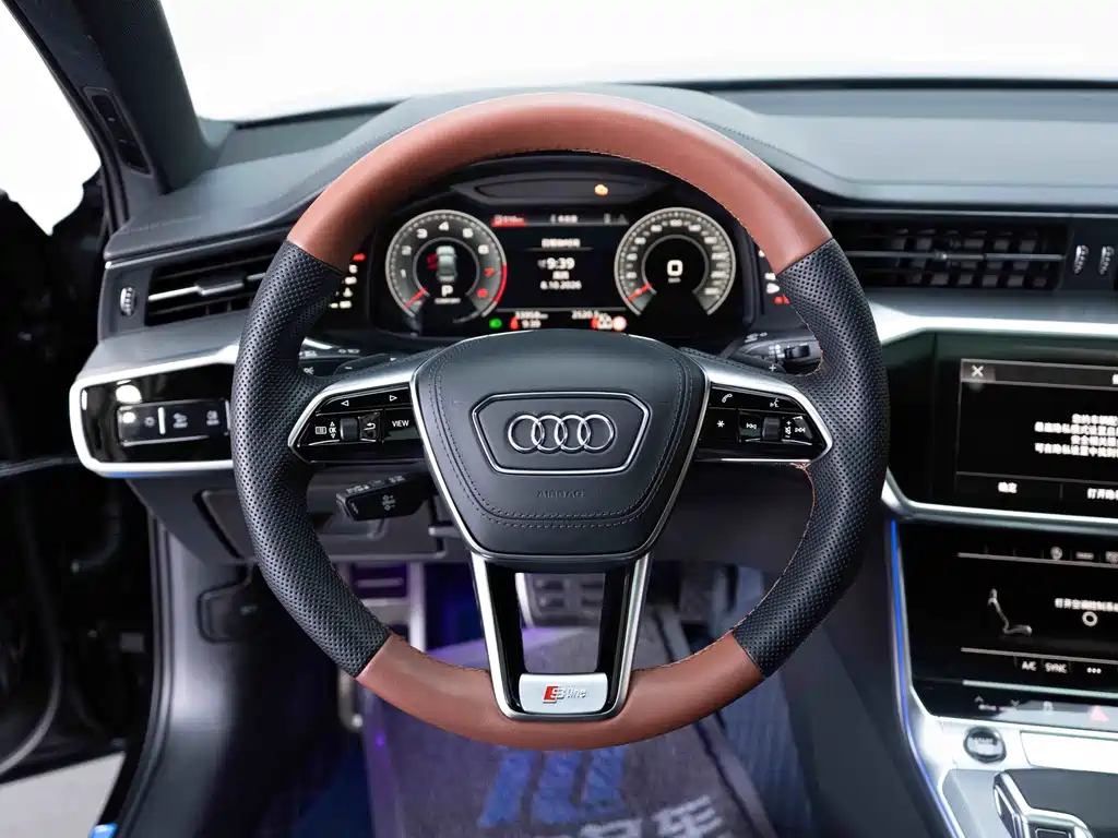 Audi A6L — фото 13