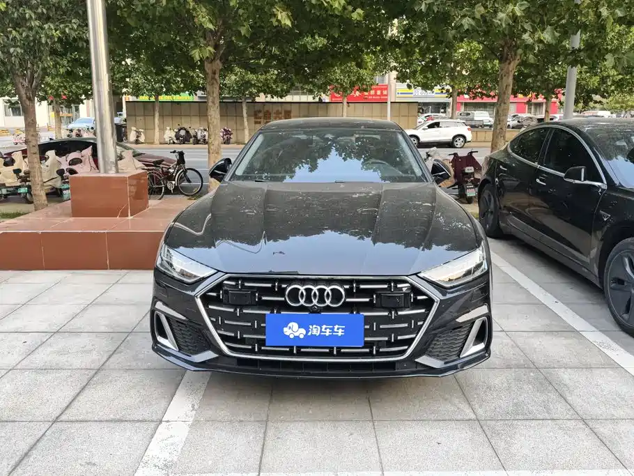 Audi A7L — фото 2