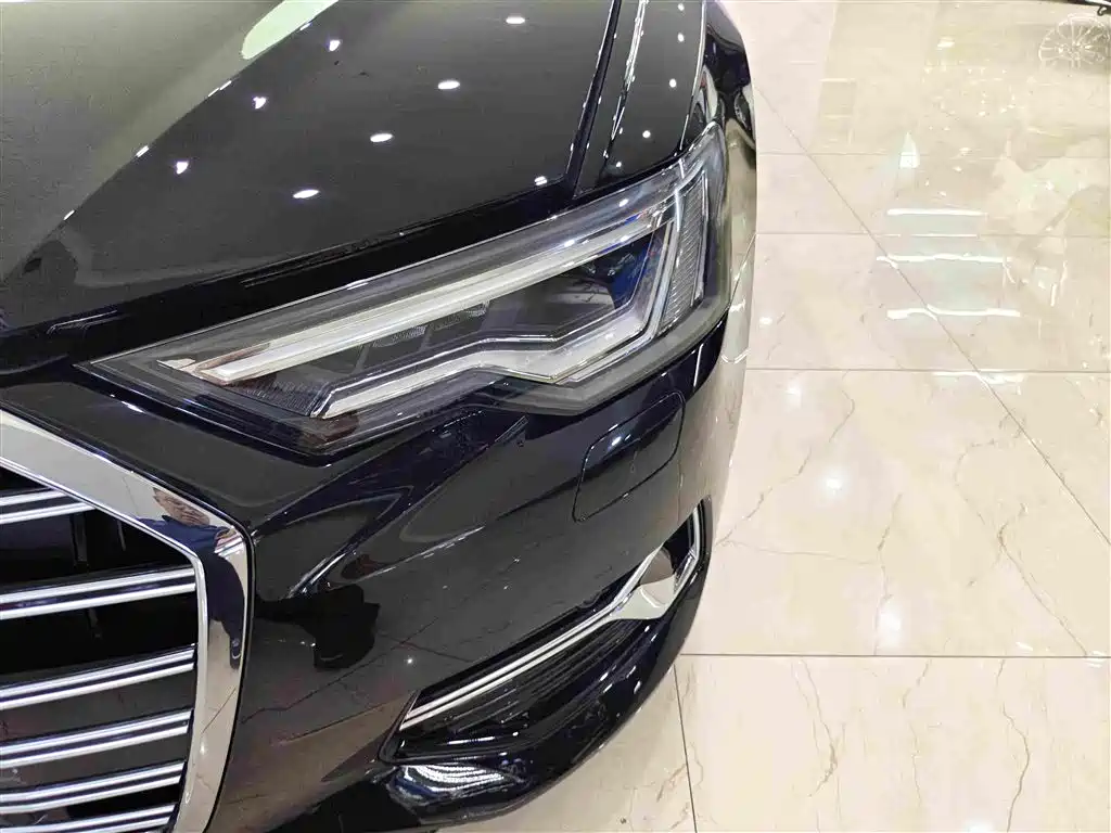 Audi A6L — фото 11