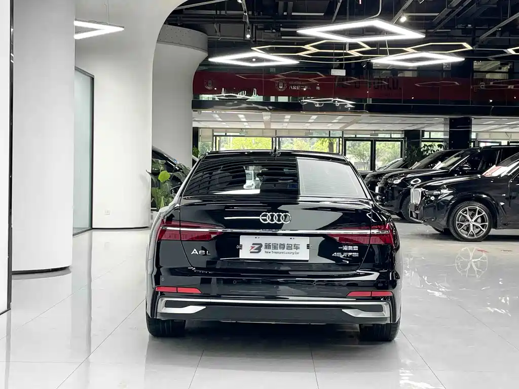 Audi A6L — фото 11
