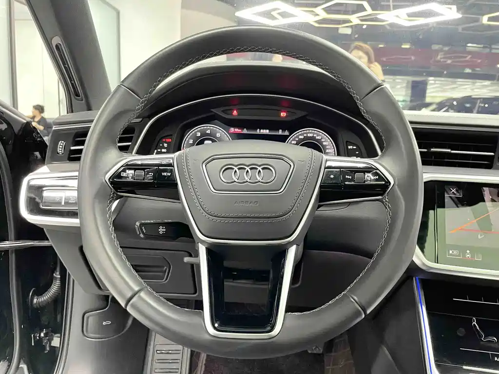 Audi A6L — фото 13
