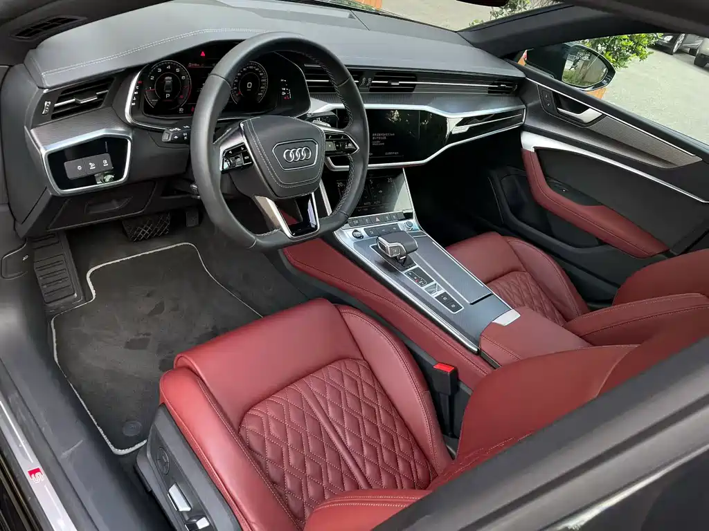 Audi A7L — фото 7