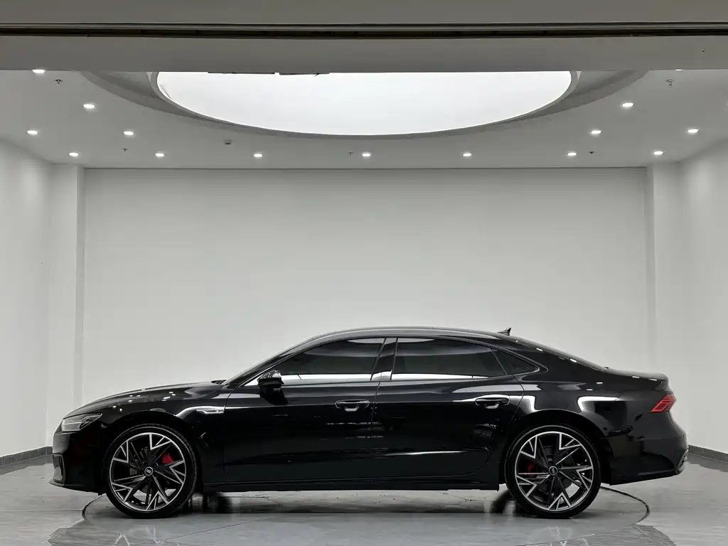 Audi A7L — фото 4