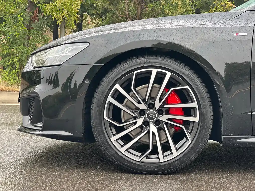 Audi A7 — фото 8