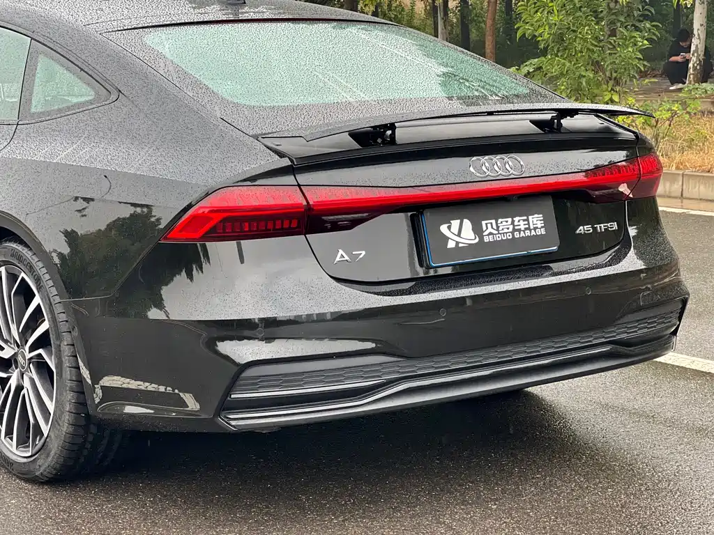 Audi A7 — фото 9