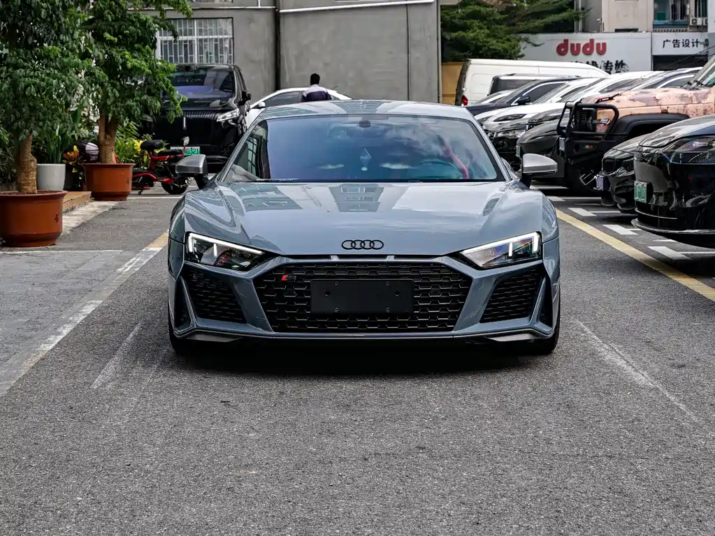Audi R8 — фото 2